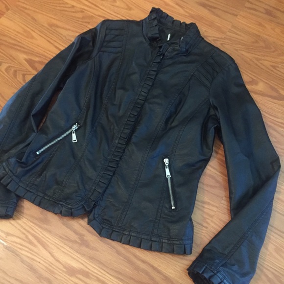 Reformation Jackets & Blazers - Reformation Vintage Y2K Faux Leather Moto Jacket